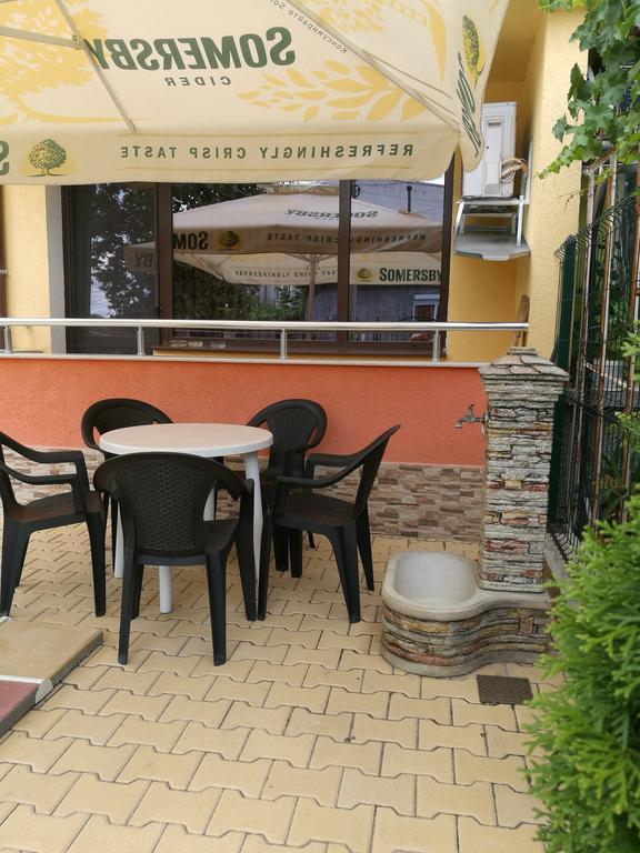 Guest House Karaulanov Elhovo  Экстерьер фото